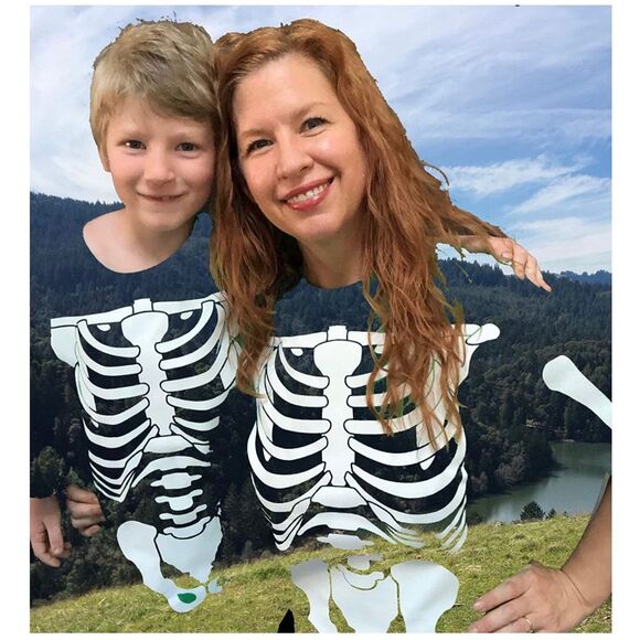 New Unisex Green Screen Skeleton Halloween Graphic Tee Shirt - Sz M - Picture 1 of 4